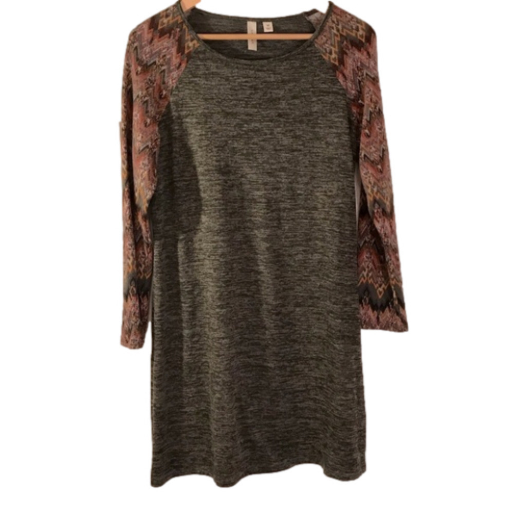tacera size M women’s charcoal grey sweater dress.